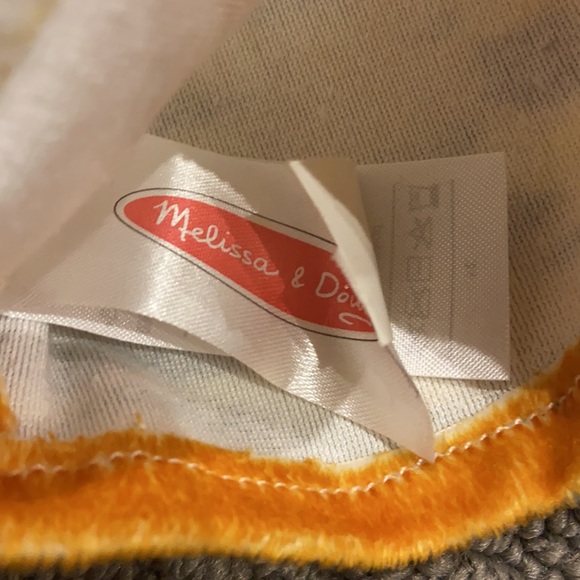 Melissa and Doug hand puppets - Picture 2 of 2